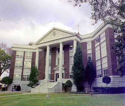 photo of Henderson County Courthouse