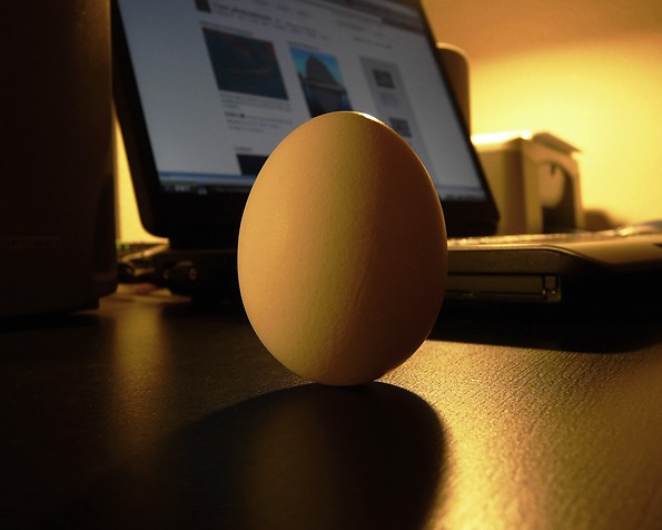 egg balanced 3