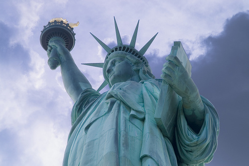 statue of liberty sky